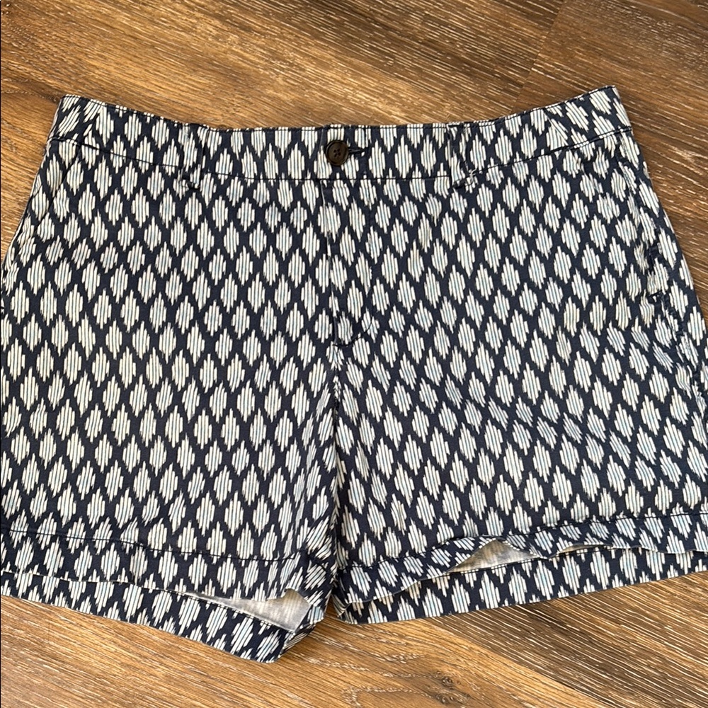 Gap shorts Stylish Blue and White size 10